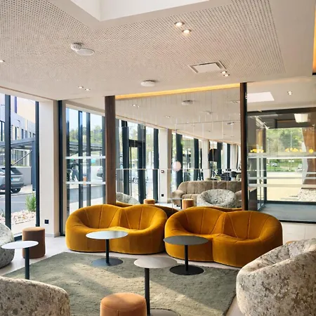 호텔 Campanile Prime - Smart Lyon 3*
